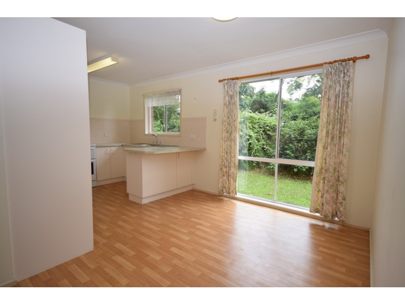 2/28 Numrock Street, Bomaderry NSW 2541