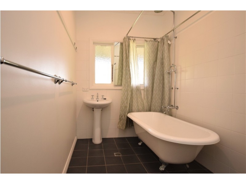 164 Old Southern Road, Worrigee NSW 2540