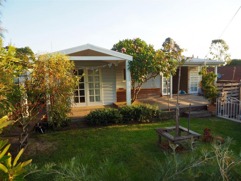 16 Renown Avenue, Shoalhaven Heads NSW 2535