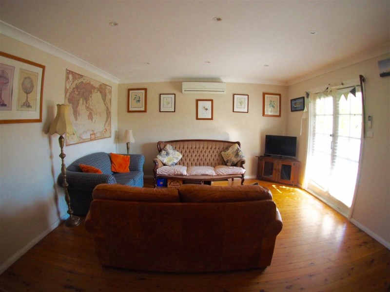 16 Renown Avenue, Shoalhaven Heads NSW 2535