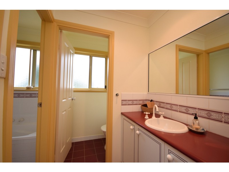 112 Warren Avenue, North Nowra NSW 2541