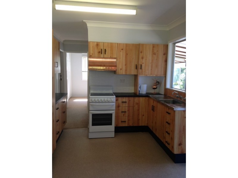 426 Princes Highway, Bomaderry NSW 2541