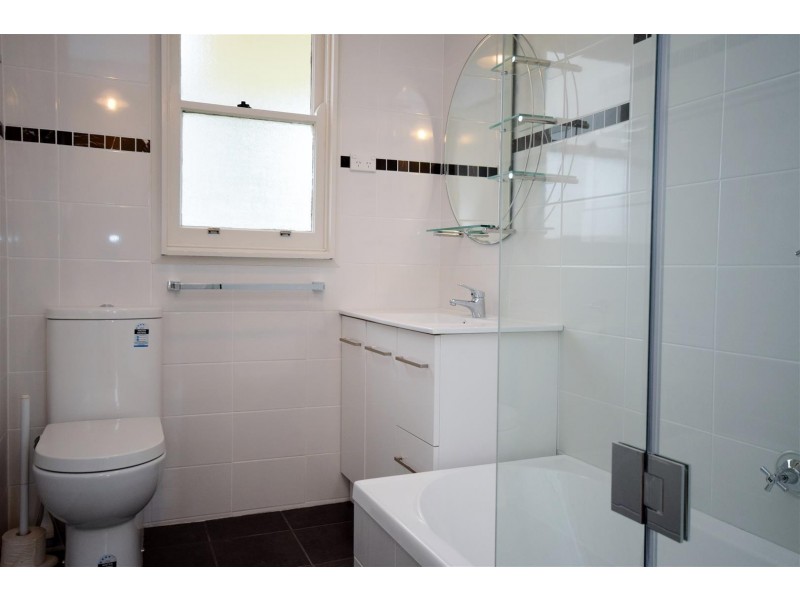 11 Supply Street, Nowra East NSW 2541