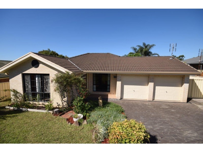 19 Lydon Crescent, West Nowra NSW 2541