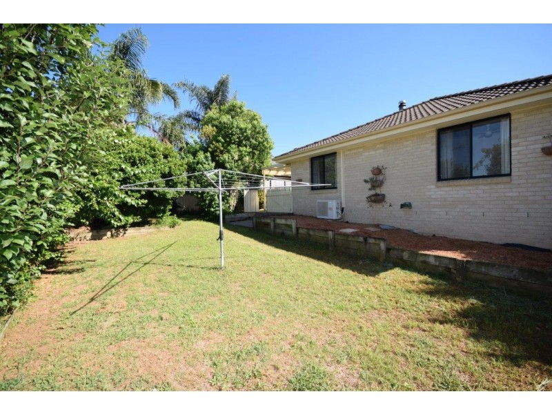 19 Lydon Crescent, West Nowra NSW 2541