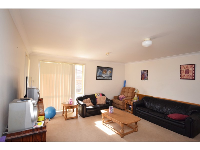 15 Illawarra Circuit, Worrigee NSW 2540
