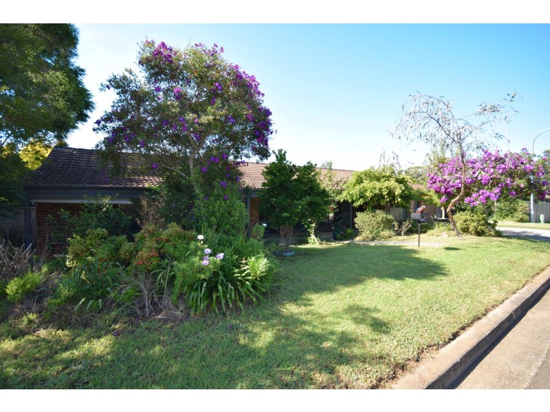 11 Russell Avenue, North Nowra NSW 2541