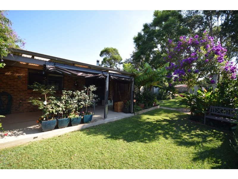 11 Russell Avenue, North Nowra NSW 2541