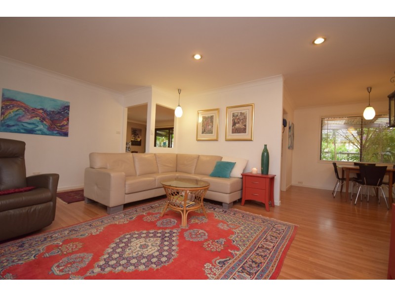 11 Russell Avenue, North Nowra NSW 2541