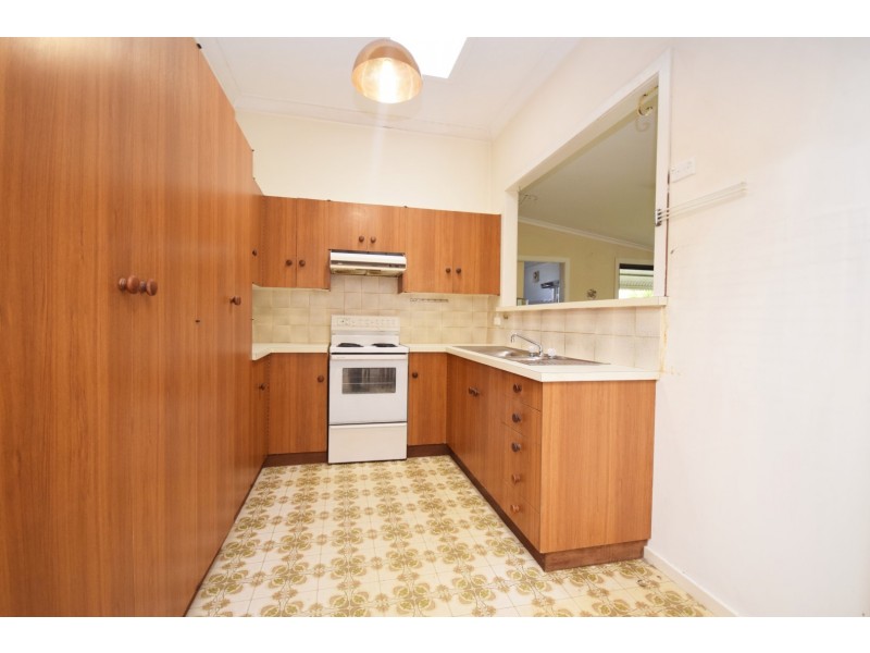 98 Douglas Street, Nowra NSW 2541