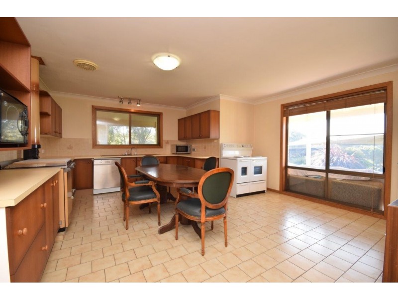 17 Greenmeadow Lane, Nowra Hill NSW 2540