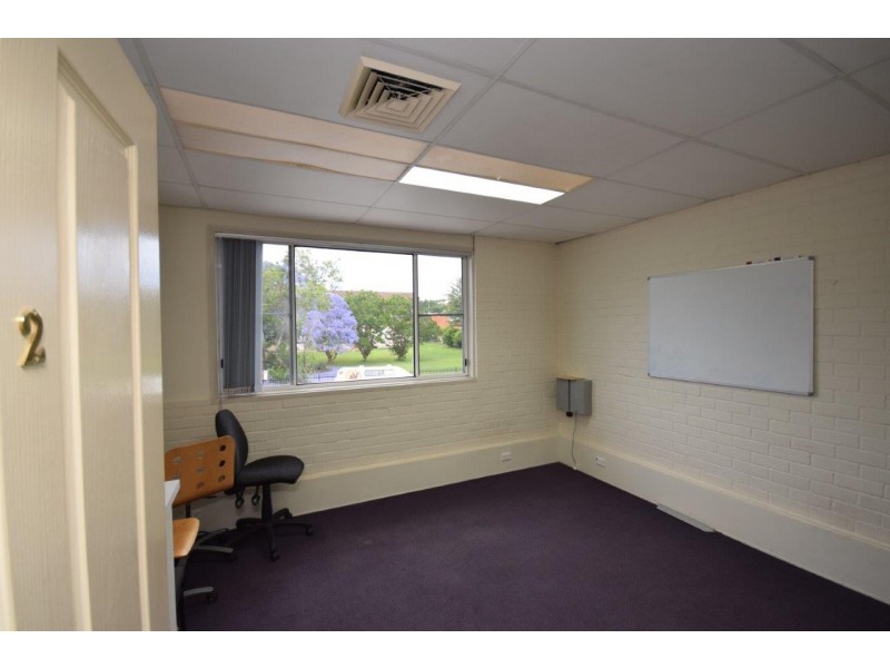 81 North St, Nowra NSW 2541