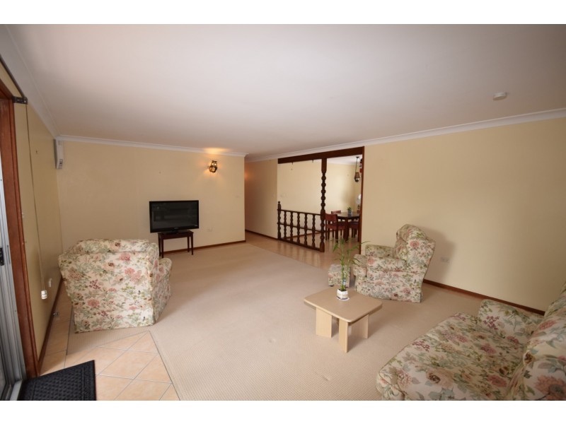 3 Hawthorn Avenue, Nowra NSW 2541