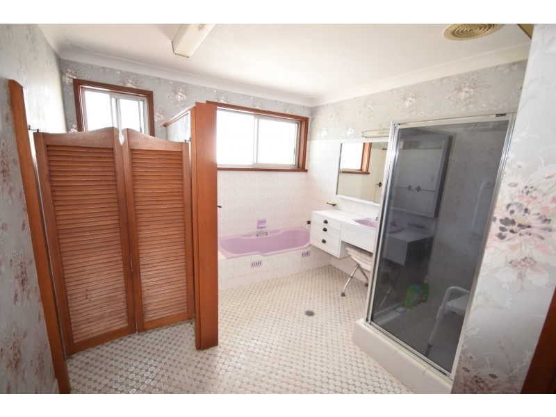 3 Hawthorn Avenue, Nowra NSW 2541