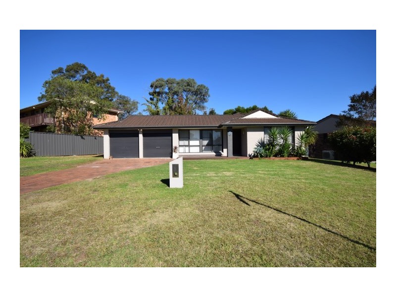 8 Purdie Crescent, Nowra NSW 2541
