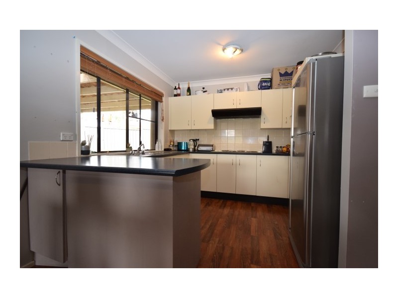 8 Purdie Crescent, Nowra NSW 2541