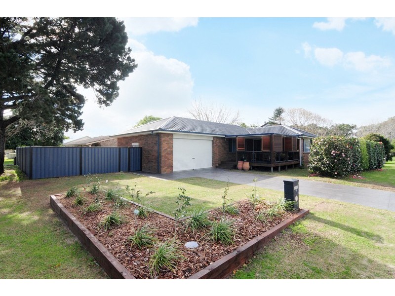 52 Golden Hill Avenue, Shoalhaven Heads NSW 2535