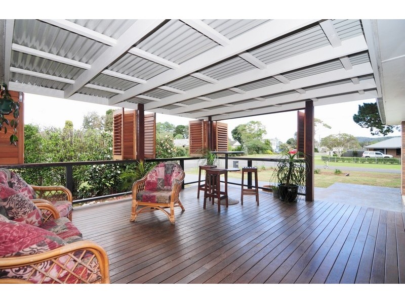 52 Golden Hill Avenue, Shoalhaven Heads NSW 2535