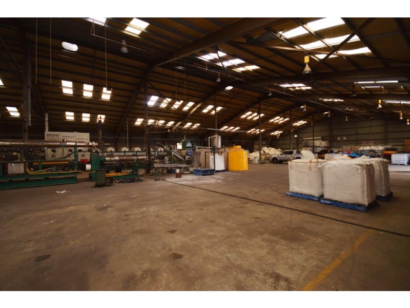 2/16 Norfolk Ave, South Nowra NSW 2541