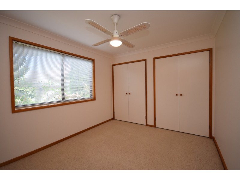 2 Chestnut Avenue, Bomaderry NSW 2541