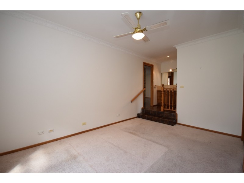 2 Chestnut Avenue, Bomaderry NSW 2541