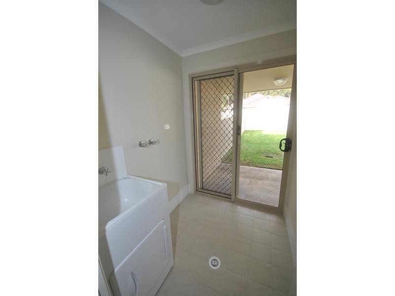 11A Candlebark Close, West Nowra NSW 2541