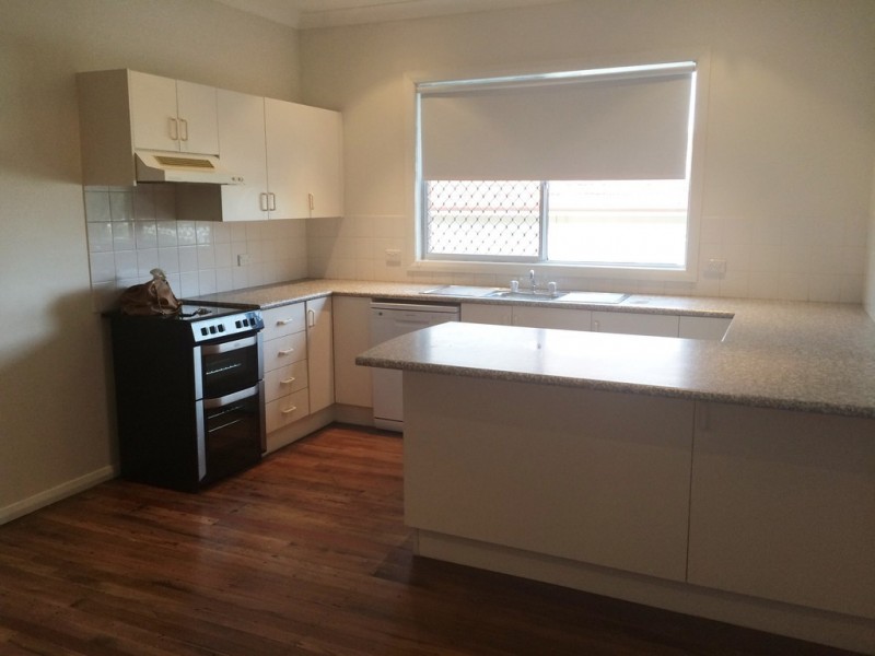 22 Cambewarra Road, Bomaderry NSW 2541