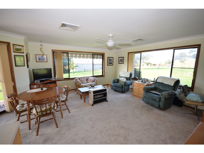 72A Edwards Avenue, Bomaderry NSW 2541
