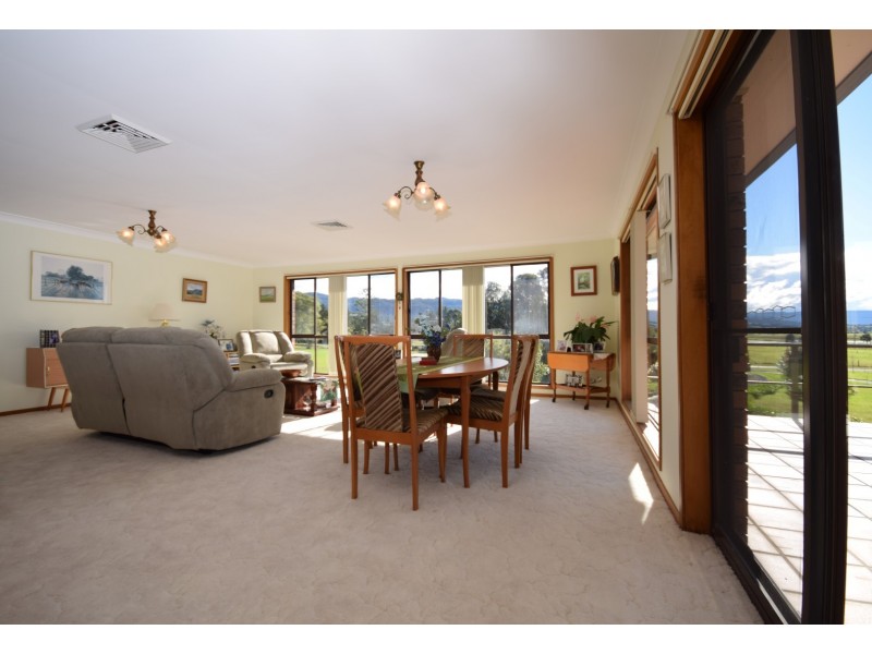 72A Edwards Avenue, Bomaderry NSW 2541