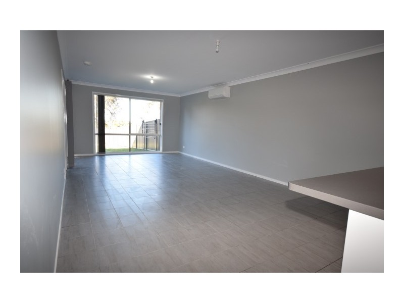 11 George Lee Way, North Nowra NSW 2541