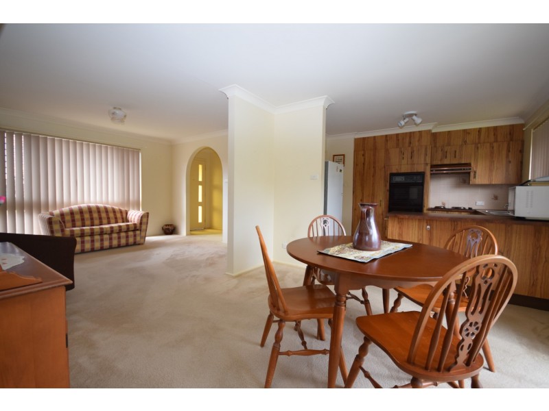 3/3 Brodie Close, Bomaderry NSW 2541