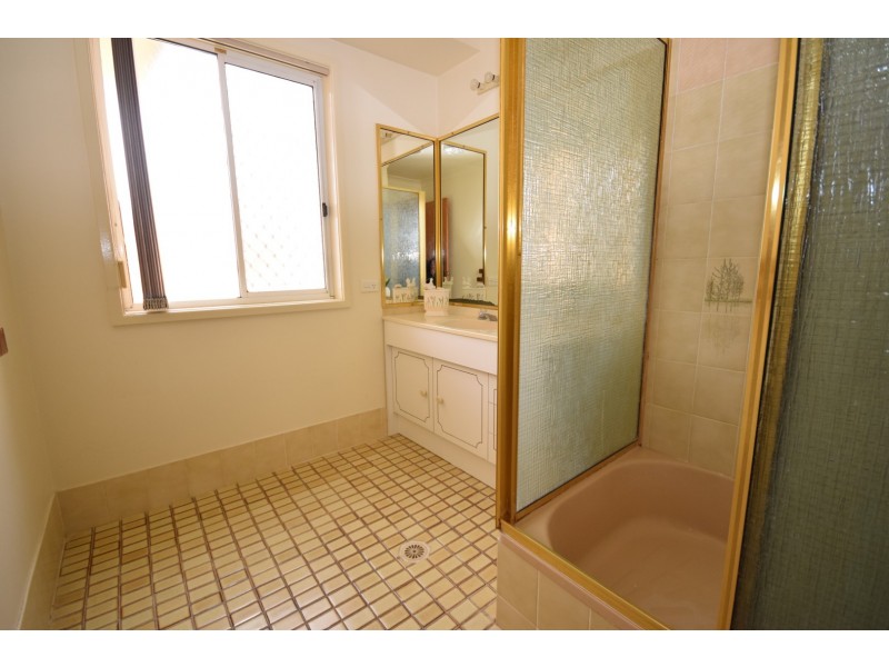 3/3 Brodie Close, Bomaderry NSW 2541