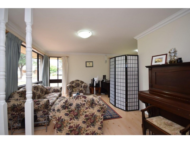 15 Garlin Close, North Nowra NSW 2541