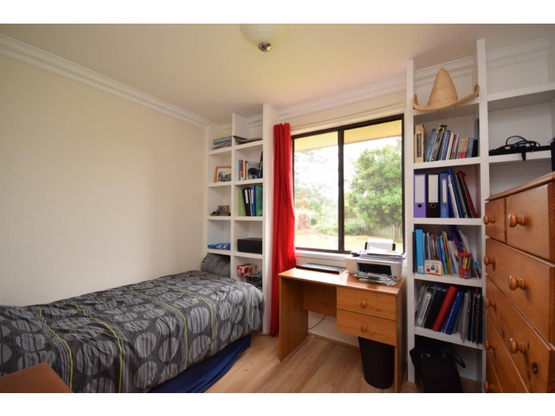 15 Garlin Close, North Nowra NSW 2541