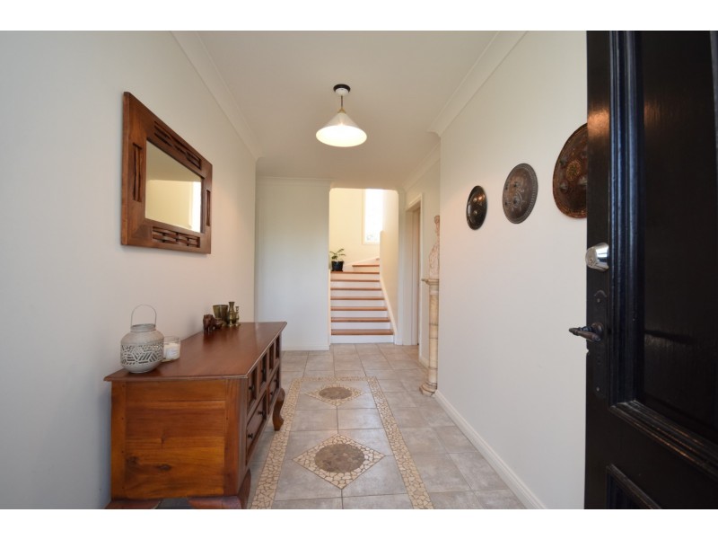 6 The Vale, Cambewarra NSW 2540