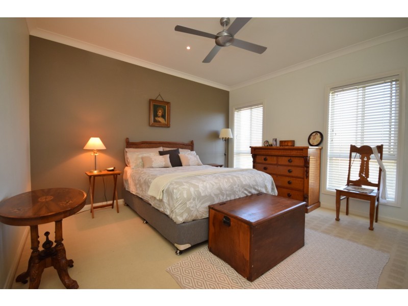 6 The Vale, Cambewarra NSW 2540