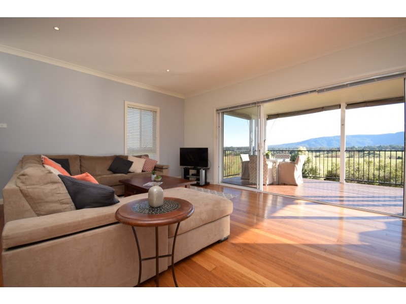 6 The Vale, Cambewarra NSW 2540