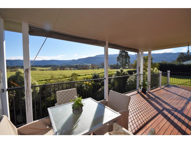 6 The Vale, Cambewarra NSW 2540