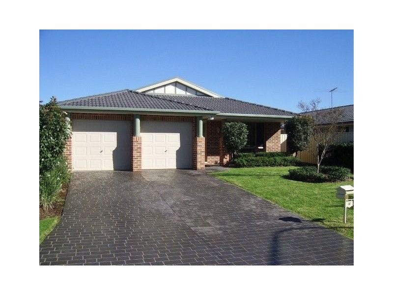 10 Verna Place, Quakers Hill NSW 2763