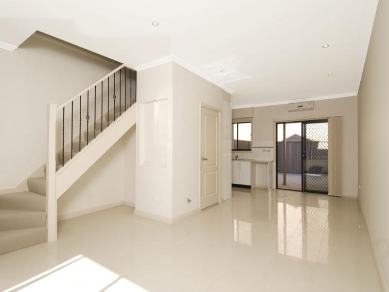 12/509 Wentworth Ave, Toongabbie NSW 2146