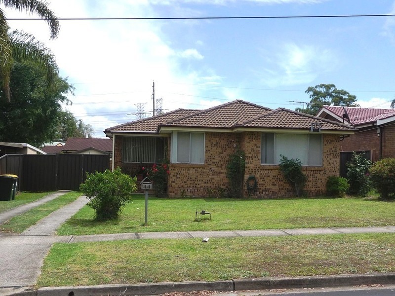 44 Orleans CRS, Toongabbie NSW 2146