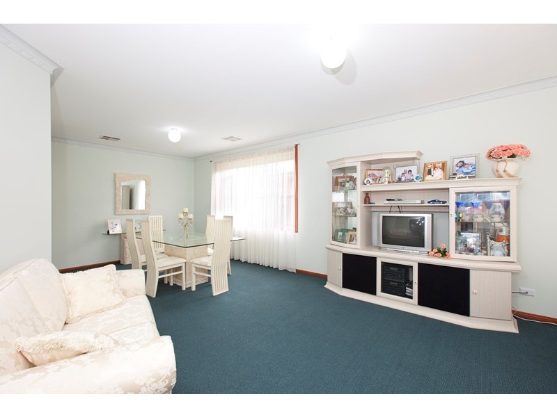 8 Minstrel, Rouse Hill NSW 2155