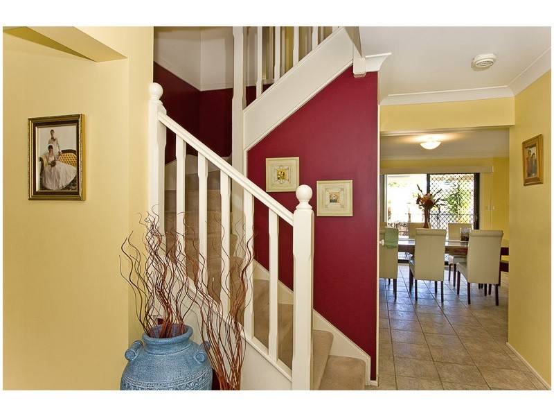 8 Paramount Cres, Kellyville NSW 2155