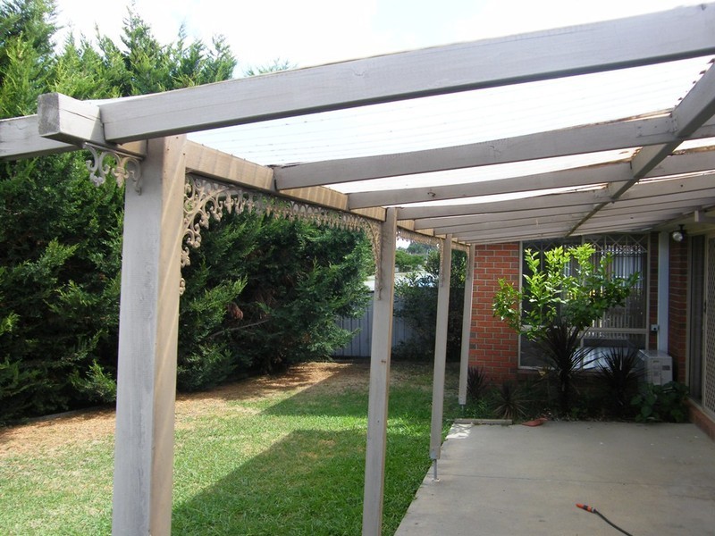 40 Mondous Court, Berwick VIC 3806