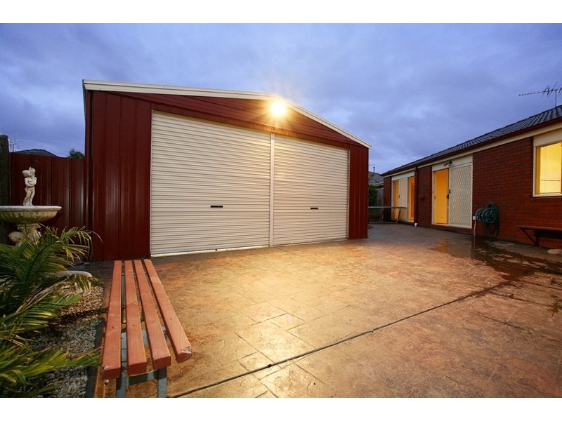 12 Chelsea Crescent, Berwick VIC 3806