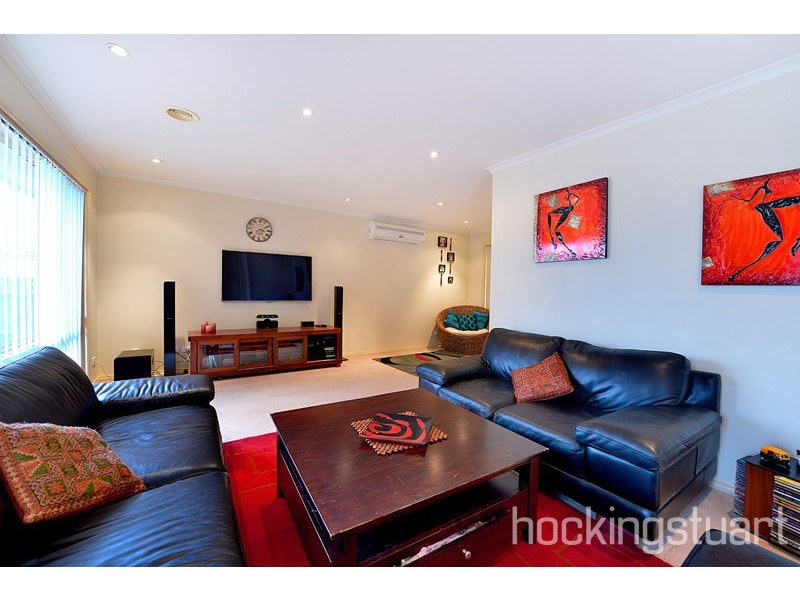 19 Balmaceda Court, Berwick VIC 3806