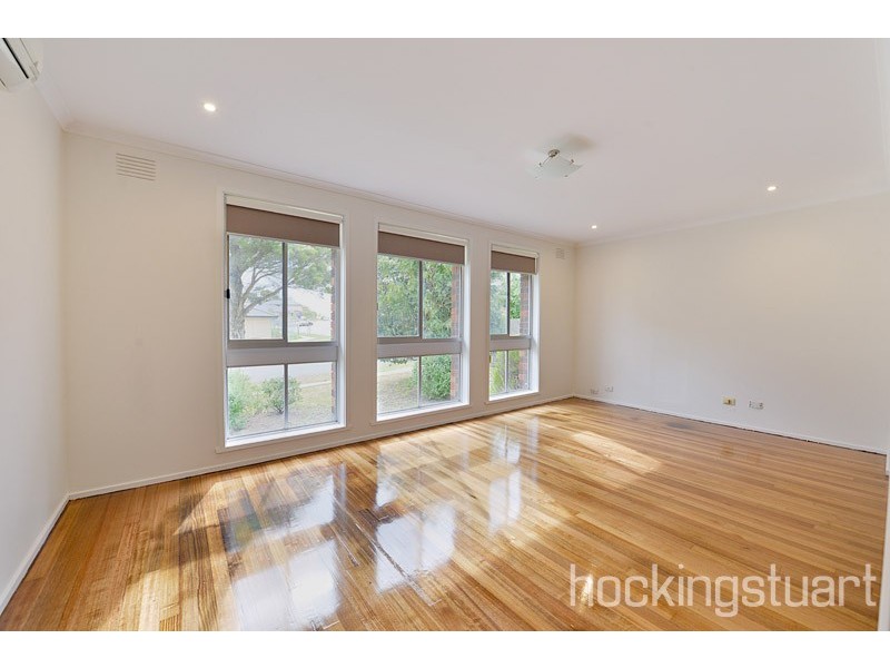 2 Bradley Terrace, Narre Warren VIC 3805