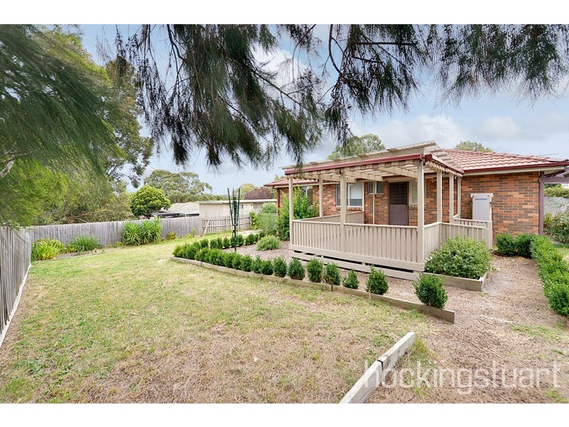 2 Bradley Terrace, Narre Warren VIC 3805