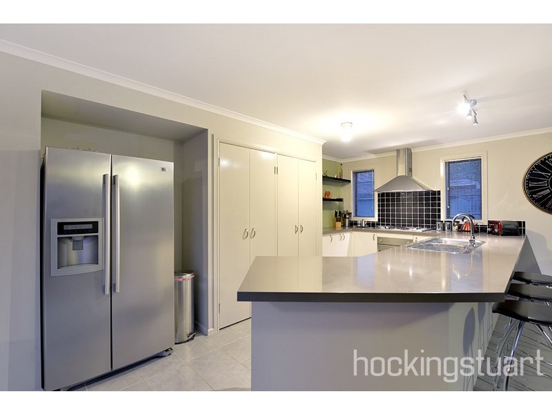 53 Bryn Mawr Boulevard, Berwick VIC 3806