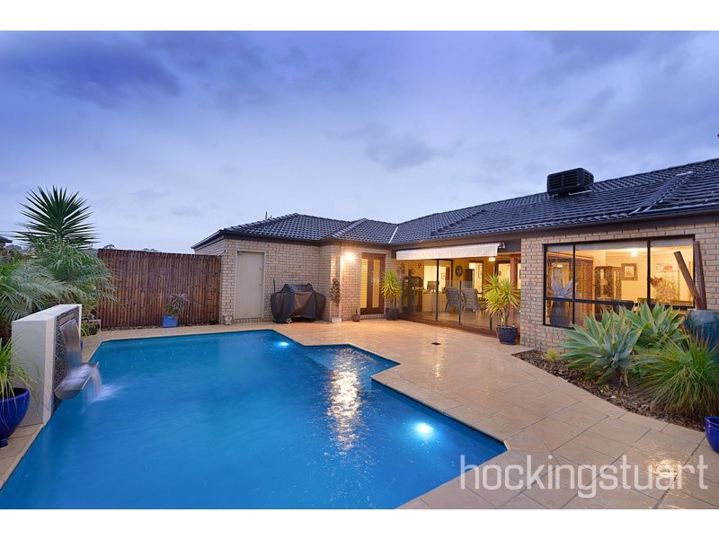 53 Bryn Mawr Boulevard, Berwick VIC 3806